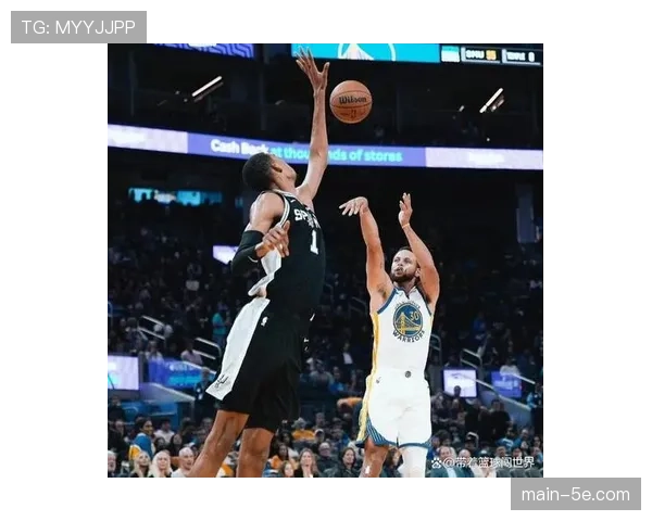 文班亚马重塑内线定义 2米26身高展现后卫技术引领位置革命 文班亚马重塑内线定义 2米26身高展现后卫技术引领位置革命