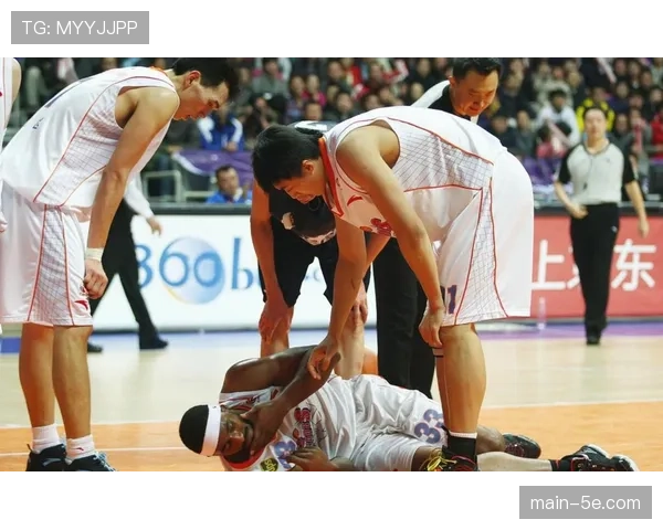 吉林队内线防守强度不够 对手禁区得分过于轻松